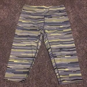 Capri athletic leggings